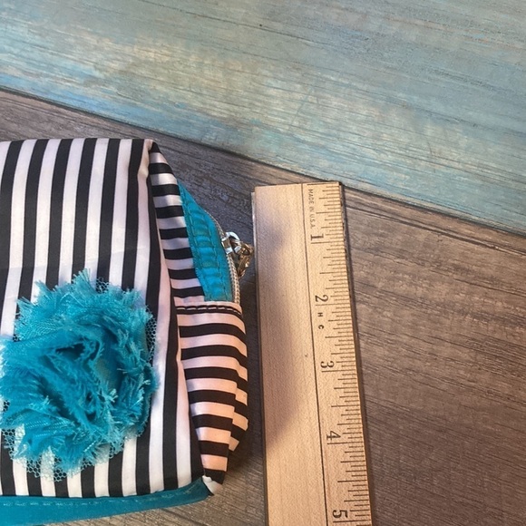 3 cosmetics bags - Picture 6 of 13